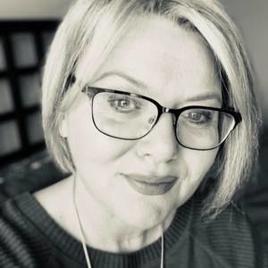 Meet your Posher, Loretta